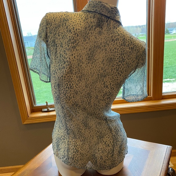 🦋 Lightweight. Iridescent/Pearl Buttons. - Picture 4 of 6